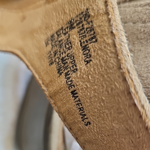 Elegant Tan Peep-Toe Mules - Picture 7 of 7